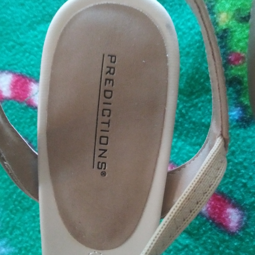 Brown 👠